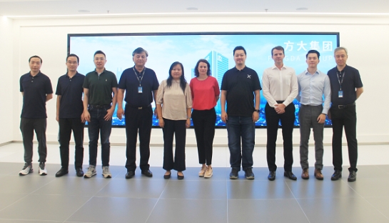 ����˹ͨȫ������ͨ����װ��ϵͳ�ɹ�˾��Marie SIGWADһ�е���AG�콢�����ſ������